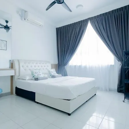 New Drawbridge Condo With Seaview And Pool Kuala Terengganu Luaran gambar